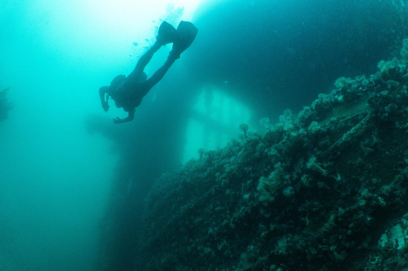 wreck dive urabain patagonia argentina